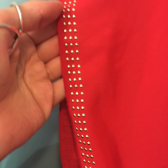 Cute flouncy red dress - Picture 3 of 5